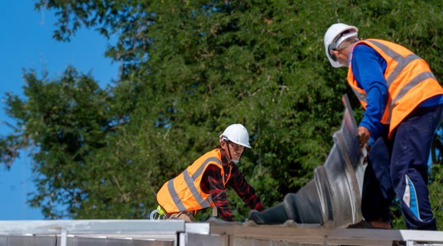 Roof maintenance in Sabana Grande, PR